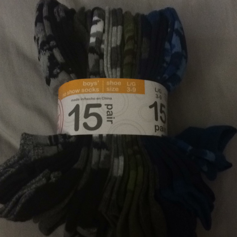 Brand new boys 15 pair no show socks, size large.